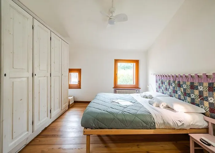 Romeos Public Free Parking Bike * Verona